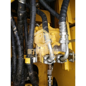 Excavatrice d'occasion Komatsu PC240 PC220 PC210 à vendre, 24 tonnes, fabriquée au Japon, emballage d'origine, importée en bon état - Product Image 6