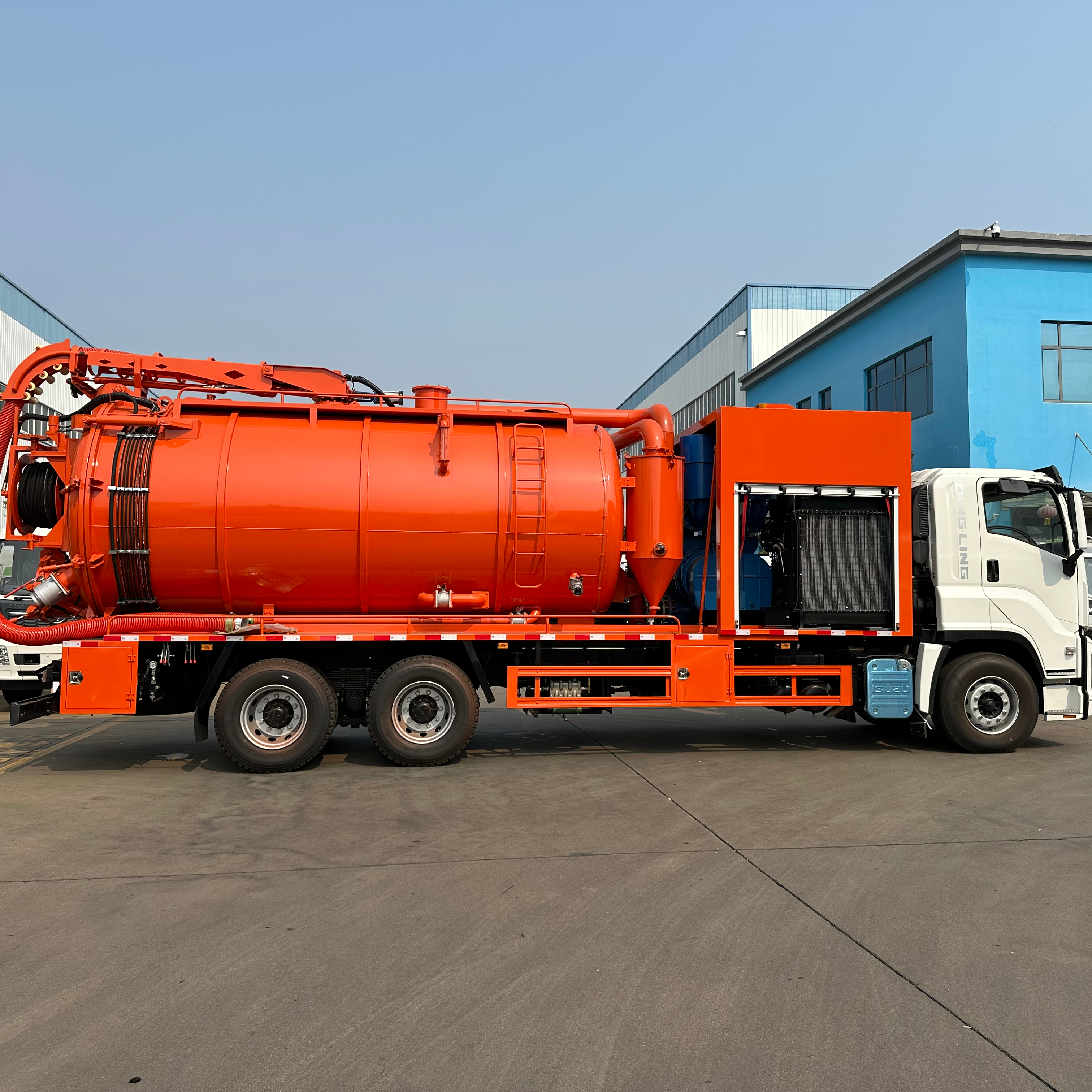 Isuzu 6x4 15 куб. М. вакуумный резервуар для дизельного топлива, пылесос для сточных вод с механической коробкой передач