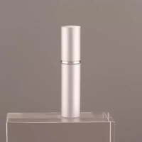 Flacon pulvérisateur de parfum en aluminium 10 ml, rechargeable, avec atomiseur interne en verre pour une brume fine, conteneur cosmétique portable de voyage