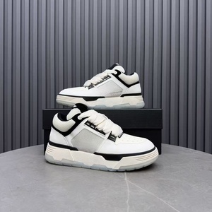 Chaussures de skate montantes personnalisées de haute qualité pour l'extérieur - Chaussures de sport décontractées de marque de créateur tendance pour hommes et femmes - Product Image 6
