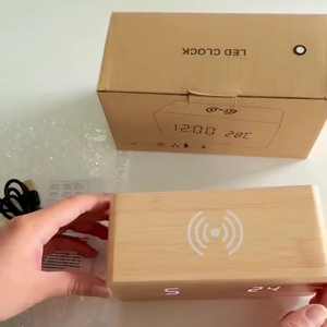 Regalo di natale Usb elettronica in legno Led scrivania digitale sveglia telefono ricarica caricabatterie Wireless - Product Image 1