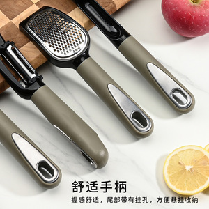 Juego de Utensilios de Cocina de Acero Inoxidable de 10 Piezas, Rallador, Cortador de Pizza, Abridor de Botellas, Espátula para Queso, Batidor de Huevos, Apto para Lavavajillas - Product Image 5
