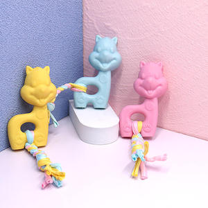 Venta al por mayor de juguetes ecológicos para mascotas TPR macarrón perro dentición palo morder pegamento perro Limpieza de dientes masticar cuerda bola - Product Image 4