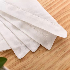 Serbet Linen kualitas tinggi perjamuan pernikahan serut keluarga berlubang serbet alas LOGO kustom - Product Image 2