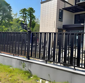 Clôtures contemporaines personnalisées en aluminium et fer forgé, balustrades <span class=keywords><strong>de</strong></span> <span class=keywords><strong>sécurité</strong></span> DIY pour villa et balcon, <span class=keywords><strong>barrière</strong></span> extérieure anti-rouille - Product Image 5