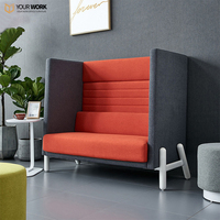 Canapé de cabine à dossier haut simple réception moderne invités discutent du repos créatif double canapé de loisirs de bureau en forme de U