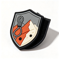 Patch en caoutchouc PVC 3D surélevé personnalisé, badge logo multicouche avec fixation auto-agrippante et à coudre pour décoration