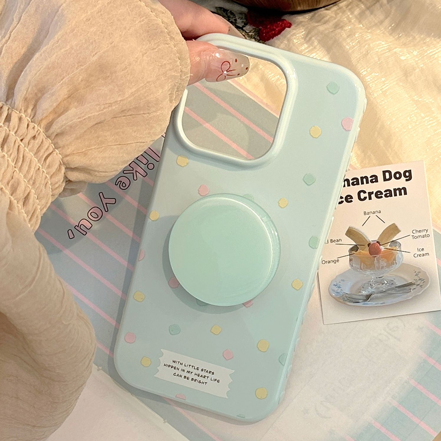 Iceland Blue Wax Dot Water Blue Stand