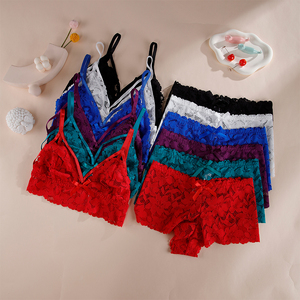 Set di Lingerie in Pizzo Francese Sexy, Reggiseno Puro Senza Ferretto Sottile e Traspirante, Boxer Seducenti con Ritagli, Mutandine Leggere - Product Image 3