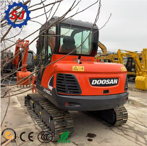 รถขุดตีนตะขาบ Doosan DX60-9C DX60 มือสอง ขนาด 6 ตัน เหมาะสำหรับงานก่อสร้างและเกษตรกรรม - Product Image 1