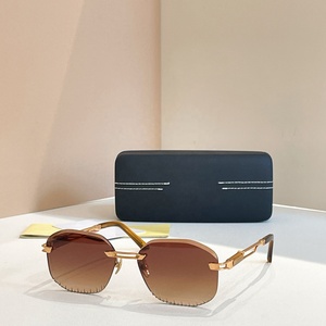 Gafas de Sol Retro para Hombre, Resistentes a los Rayos UV, Protección UV400, Metálicas, Cuadradas, de Alta Calidad, a la Moda - Product Image 5