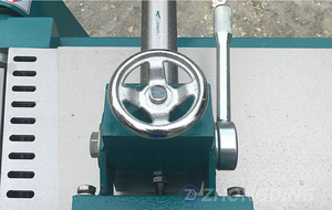 QDZD Smooth Cutting High Processing Accuracy Automatic <b>Woodworking</b> Thicknesser <b>Machine</b> Motor 3kw Power 8mm Cutting Depth - Product Image 5