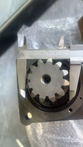 Pièces de machines de construction, moteur hydraulique de rotation T179-MA3365 0536, pièces de dispositif de rotation pour excavatrice - Product Image 4