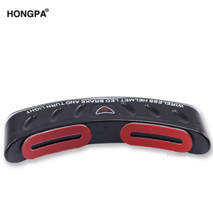 Lampe LED <span class=keywords><strong>de</strong></span> <span class=keywords><strong>casque</strong></span> <span class=keywords><strong>de</strong></span> <span class=keywords><strong>moto</strong></span> en gros 8 pièces clignotant lumière <span class=keywords><strong>de</strong></span> <span class=keywords><strong>casque</strong></span> d'arrêt pour toutes les motos 12V - Product Image 3