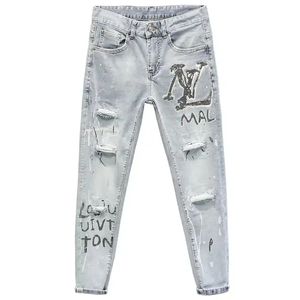 Pantalones de mezclilla finos informales para <span class=keywords><strong>hombre</strong></span>, pantalones vaqueros de lápiz bordados con agujeros rotos de cintura alta, pantalones clásicos para correr para <span class=keywords><strong>hombre</strong></span> joven - Product Image 2