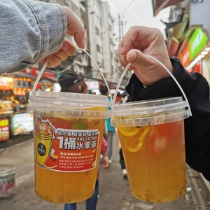 ホットセールボババケット使い捨て1000ml32ozプラスチックPPボバ飲用フルーツティーバケットカップ蓋とハンドル付き