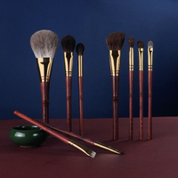 Kuas Makeup Custom 9 Pcs Seri Kayu Rosewood Merah Set Kuas Makeup Mewah Pesanan Pribadi logo