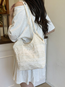 Bolso de hombro informal de malla de encaje para mujer, bolso de hombro tejido de gran capacidad para verano - Product Image 2