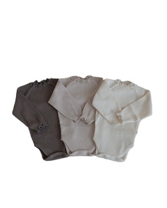 ชุดบอดี้สูทเด็กแรกเกิด Peekaboo Baby Girls Cheese BABY Suit แบบชิ้นเดียว ระบายอากาศได้ดี ผ้าฝ้าย 95% สำหรับถ่ายภาพ 100 วัน ธีมอวกาศกลางแจ้ง - Product Image 1