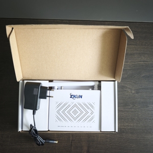 Módem FTTH de Bajo Costo y Funciones Completas ZC-520T XPON ONU 1GE 3FE 1POTS 1USB 1CATV 2.4G WiFi con Chip RTL - Product Image 5