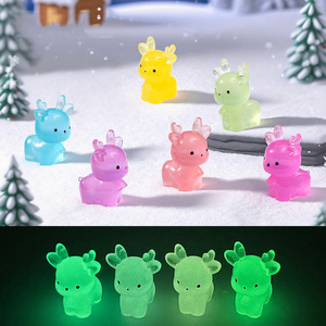Figurines de cerfs miniatures en résine lumineuses, figurines d'animaux pour jardin, micro-paysage, aquarium, maison de poupées, décoration de Noël - Product Image 1