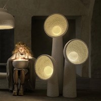 Lampe de sol de style nordique, design artistique de célébrité d'Internet, en résine, pour table de chevet, modèle de chambre