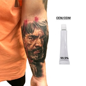 Crema para Tatuajes Orgánica Premium de 10G - Fórmula Hipoalergénica con Aloe Vera para Piel Sensible, Curación con Máquina PMU - Product Image 5