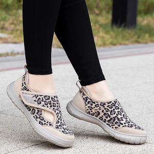 Chaussures unisexes en maille respirante, grandes tailles, à bout large, <span class=keywords><strong>pour</strong></span> personnes d'âge moyen et âgées souffrant de <span class=keywords><strong>hallux</strong></span> <span class=keywords><strong>valgus</strong></span> et de pieds épais et enflés - Product Image 4