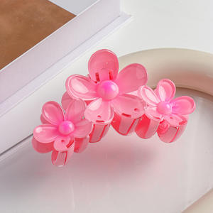 Pince à cheveux élégante extra large en forme de fleur, dégradé de couleurs, pince à cheveux en plastique monobloc à trois fleurs - Product Image 6