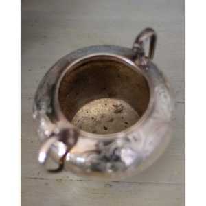 Azucarera de Metal con Iniciales Grabadas de Sheffield, Inglaterra, para Restaurantes - Product Image 1