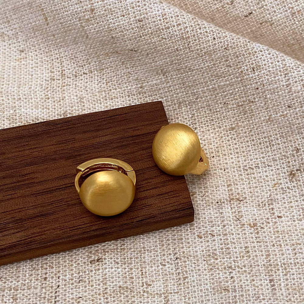 A-119 Brushed gold Metal Brushed Ear Clips