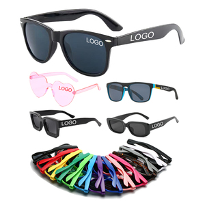 Vente en gros de lunettes de soleil promotionnelles pour hommes et femmes, lunettes de soleil polarisées en PC Tr90 unisexes, logo personnalisé, lunettes de soleil avec logo de marque - Product Image 1