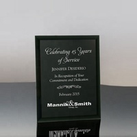 Trophée en cristal noir en gros, bouclier personnalisé avec LOGO, cadeau de récompense, trophée en verre vierge, plaque souvenir, trophées en cristal noir
