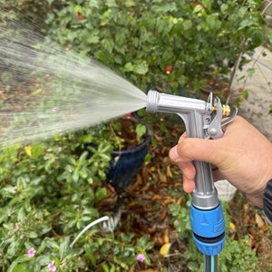 Опрыскиватель садовый из цинкового сплава - Product Image 1