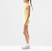 Nouvel ensemble de sport 2 pièces respirant et extensible : débardeur doux à col carré et short taille haute pour entraînement et usage quotidien