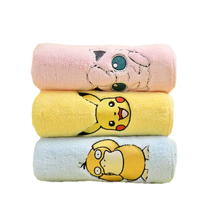 Toalla de Microfibra de Secado Rápido con Bordado Original Perfecto, Personaje de Dibujos Animados para Bebé - Product Image 1