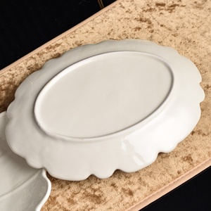 Assiette à thé en porcelaine blanche, soucoupe en céramique festonnée, plat de service décoratif pour hôtel, restaurant - Product Image 4