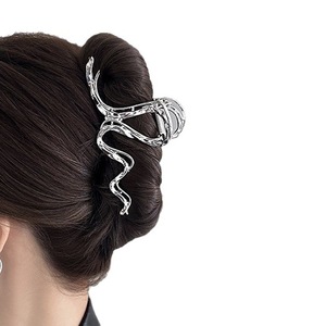 Pinza de Pelo Estilo Punk con Forma de Serpiente, Ajustable, de Aleación de Zinc, Accesorios para el Cabello de Mujer, Color Dorado y Plateado, 11.5 cm, Uso Casual - Product Image 2