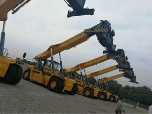 Xuzhou 45t Engine New 4wd <b>Container</b> Reach Stacker Xcs4531t Capacity Outdoor Use for Sale - Product Image 4