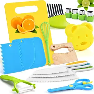 2024 Wood Kids Cutting Board Safe Knife Peeler Potato Slicers Boys Kid Toddler Gift Real Toy Kitchen Cooking Tools Sets