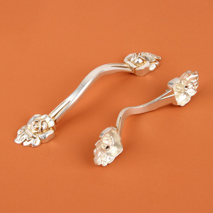 Maniglie e pomelli JAYA in ottone anticato a forma di rosa, con foro singolo, <span class=keywords><strong>per</strong></span> <span class=keywords><strong>mobili</strong></span>, cassetti, comò, armadi e credenze, stile floreale europeo - Product Image 5