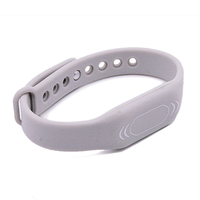 Personnaliser le paiement sans numéraire NTAG213 NFC 13.56Mhz Bracelets NFC réglables Bracelet en silicone RFID