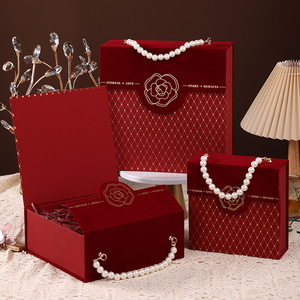 Boîte à bijoux de luxe en velours, design rose rouge rectangulaire, fermeture à pression anti-poussière, intérieur en velours, étui de rangement - Product Image 1
