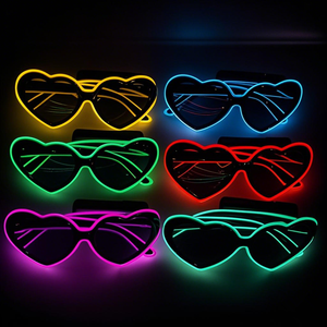 Occhiali da Sole a Forma di Cuore con Perle <span class=keywords><strong>e</strong></span> Diamanti LED in Plastica per Donne - Regalo per Damigelle per Halloween, <span class=keywords><strong>Pasqua</strong></span> <span class=keywords><strong>e</strong></span> Matrimoni - Product Image 2