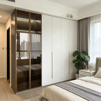 Armoire de chambre à coucher sur mesure de style architectural européen pour adultes avec tiroirs, idéale pour les projets d'appartements urbains en immeubles de grande hauteur