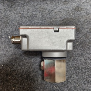 Détecteur de défauts ultrasonique Siemens QRA10M.C, utilisation industrielle, origine Allemagne - Product Image 4