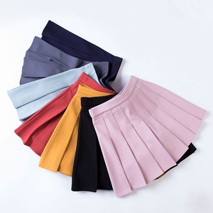 <span class=keywords><strong>Jupe</strong></span> plissée taille haute élastique amincissante d'été avec short de sécurité intégré et effet drapé - Product Image 1