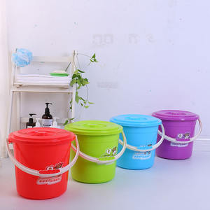 <span class=keywords><strong>Seau</strong></span> utilitaire en plastique de petite taille - Product Image 2