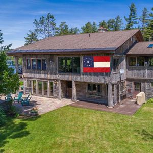 Nouveauté : Drapeaux à double face avec étoiles rouges, blanches et bleues pour la décoration de la cour, du jardin, de l'intérieur et de l'extérieur - Product Image 5