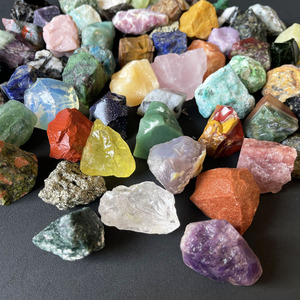 Set di Cristalli Naturali Lucidati per Meditazione Spirituale con Pietre Grezze per Guarigione e Feng Shui - Product Image 4